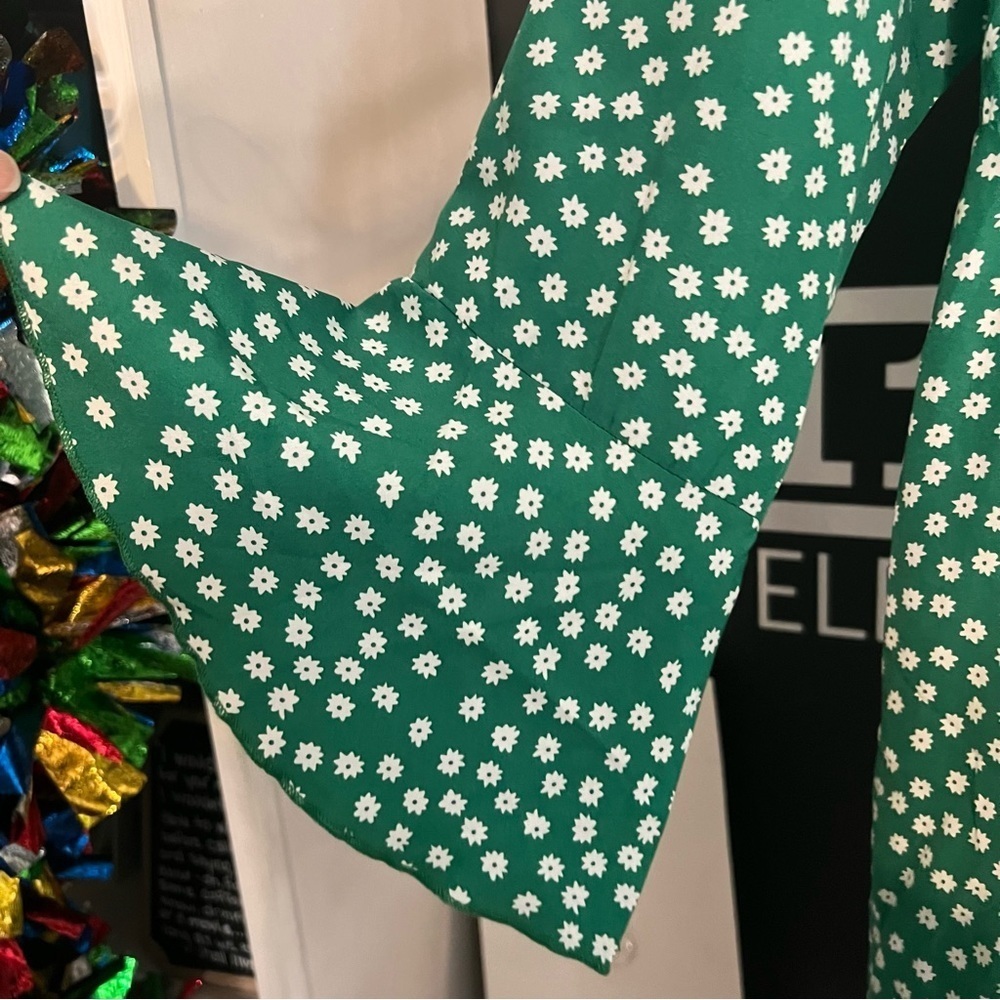Faux Wrap Green Dress with White Flowers - Picture 4 of 5